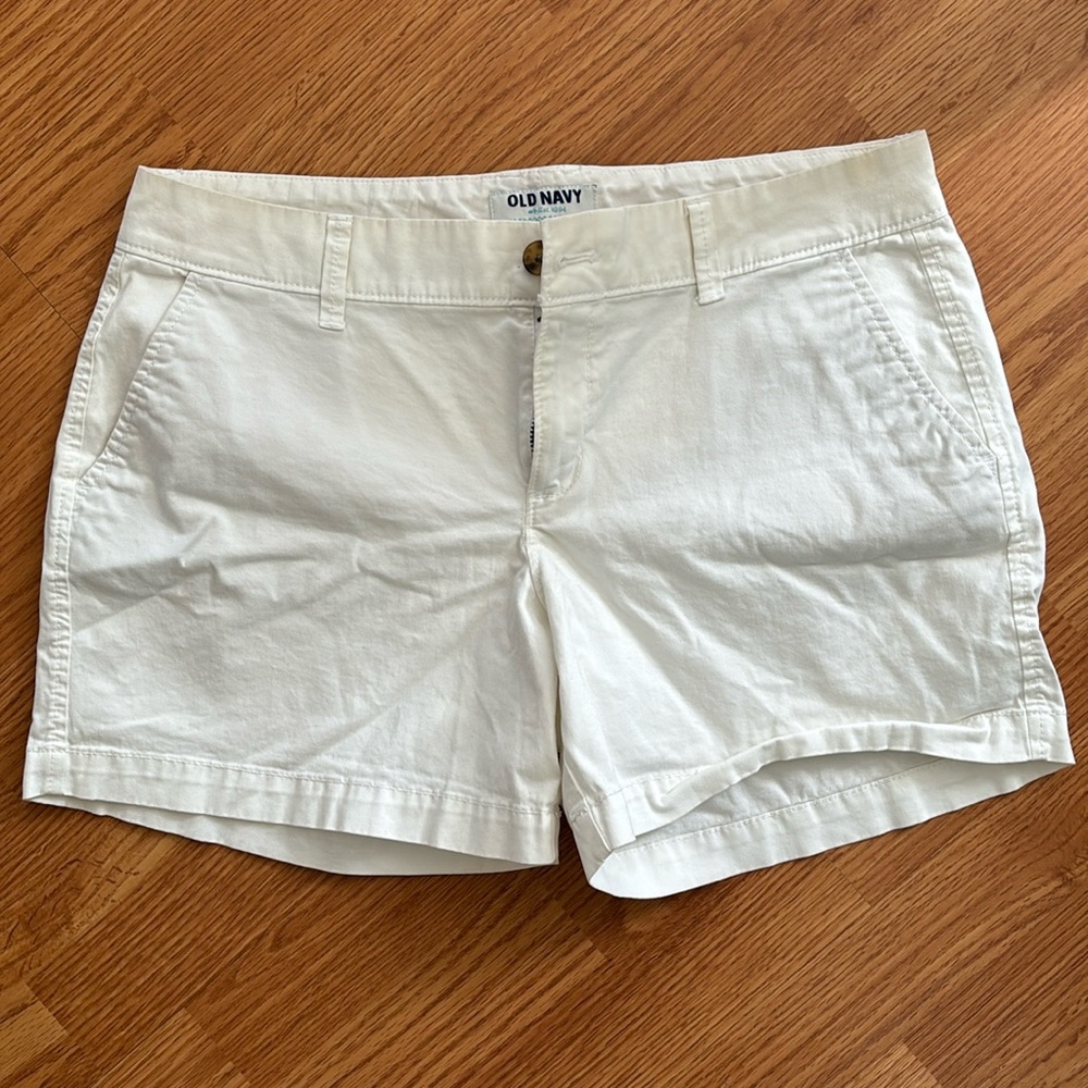 Old navy chino shorts